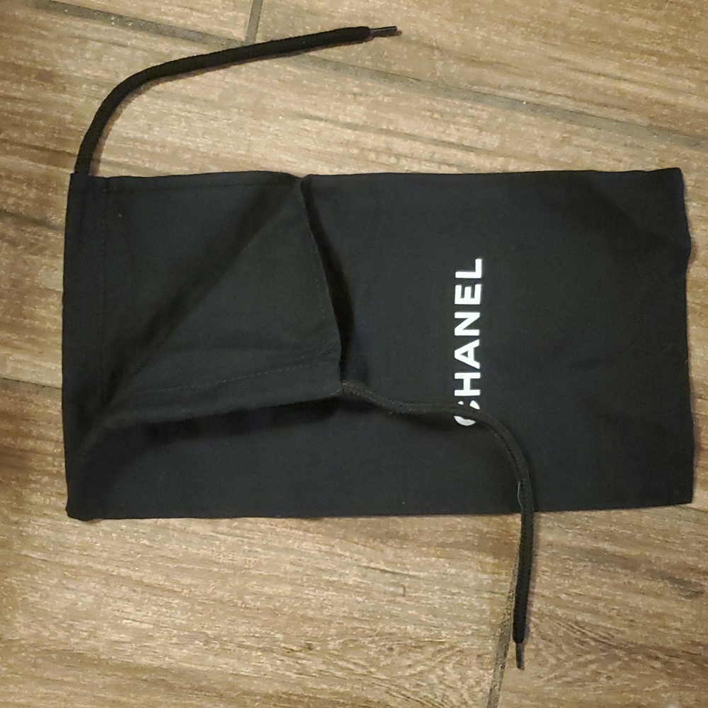 Chanel Storage Drawstring Dust Bag. - Picture 3 of 4